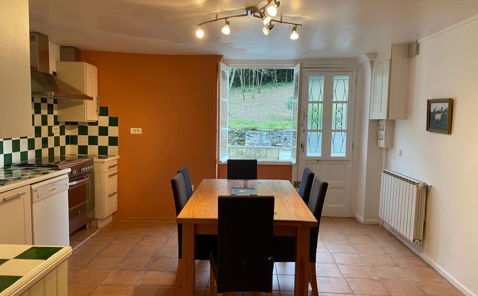 Charming property in mountain village 25 minutes from the ski slopes